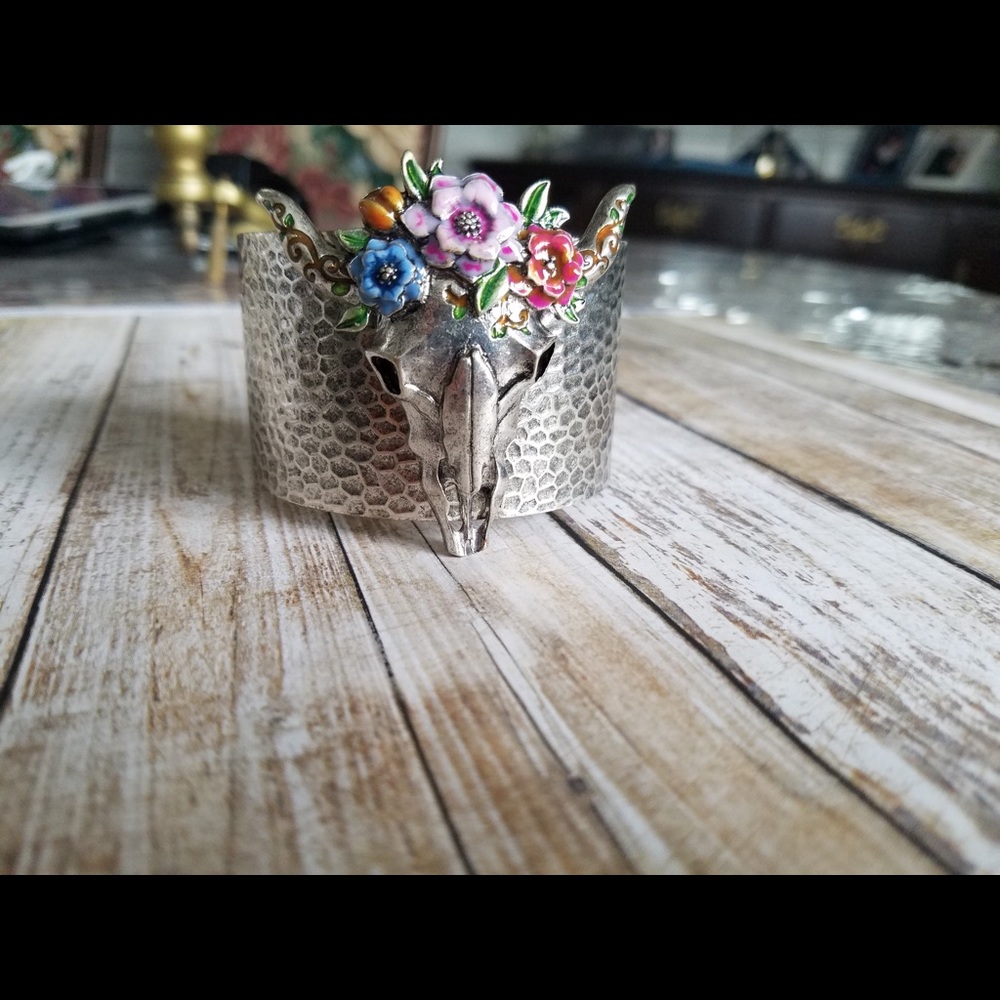 ⚓️SALE⚓️ Boho steer head skull cuff - Picture 4 of 7
